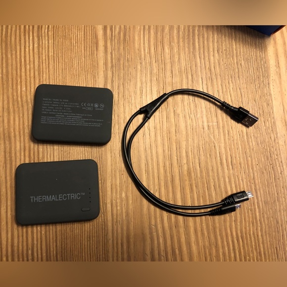 Electric heated gloves. Like New! Men’s Medium. Worn only once for 2.5 hrs. - Picture 3 of 8